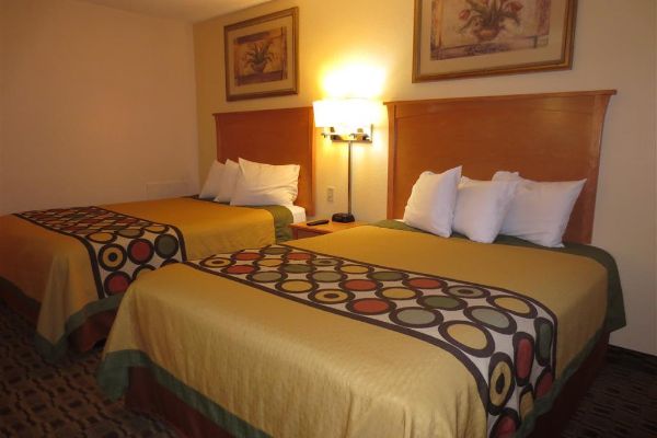 Americas Best Value Inn (Lawrence)
